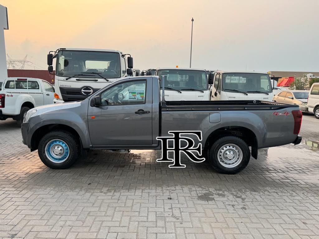 ISUZU 2.5L Double Cab Utility